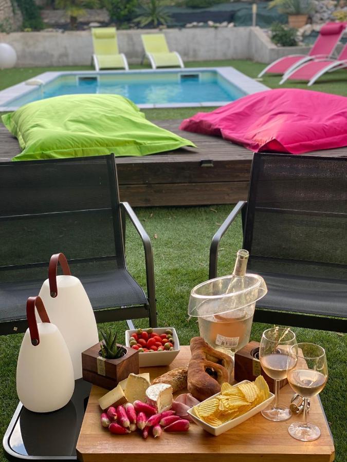 Villa Calme Avec Piscine Privee ニーム エクステリア 写真